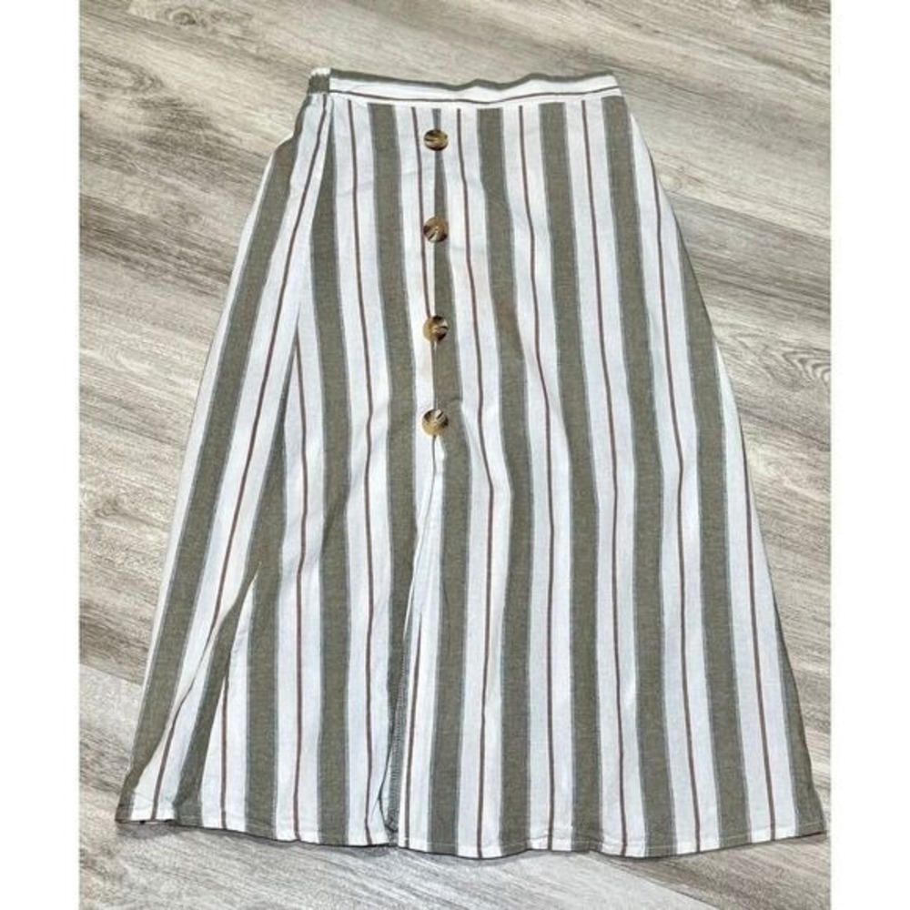 Modern Attraction kind‎ striped skirt size small